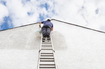 Peinture extérieure à Sarraguzan — façades et ravalement